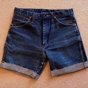 Cute vintage wrangler cut off jeans